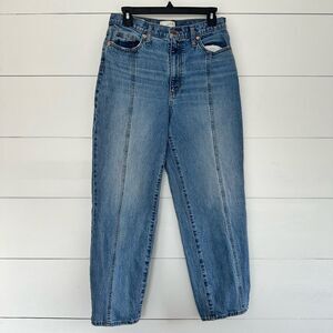Universal Thread Women’s 8/29 Vintage Straight Jeans